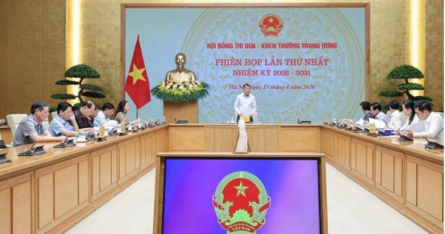 Thủ tướng Lê Minh Hưng: Càng khó khăn càng phải tiết kiệm mua sắm, tổ chức hội nghị