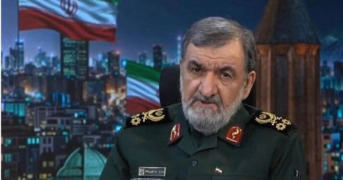 Iran dọa đánh chìm tàu Mỹ trên eo biển Hormuz