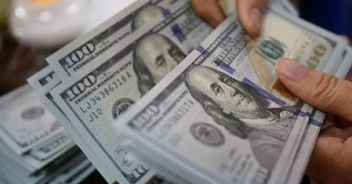 Cạm bẫy từ dịch vụ mua hộ ngoại tệ và vàng ảo