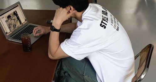 2 tháng thất nghiệp mới biết ai có tiền