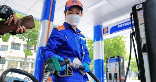 Sửa Nghị định xăng dầu: Đừng để doanh nghiệp bán lẻ "chết" trên sân nhà