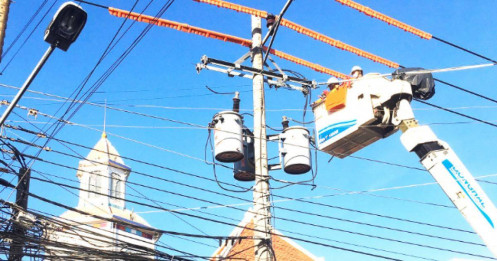 “Siêu pin” lên ngôi: Thế giới đặt cược gì để cứu lưới điện quá tải?