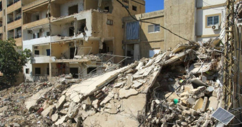 Hezbollah phóng loạt rocket, cáo buộc Israel phá lệnh ngừng bắn