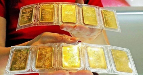 Vàng trượt dốc trước sức nóng của đồng USD