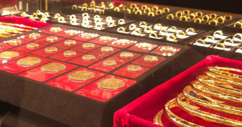 Lợi bất cập hại khi cho doanh nghiệp vay vàng trong dân