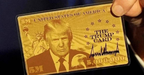 Sau hơn 4 tháng ra mắt, thẻ vàng định cư của ông Trump mới phê duyệt được đúng 1 người