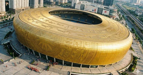 Vì sao ông Phạm Nhật Vượng đổi tên sân vận động Trống Đồng thành Hùng Vương?