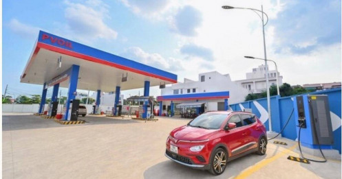 PVOIL nói không ngại xe điện và chính sách hạn chế xe xăng