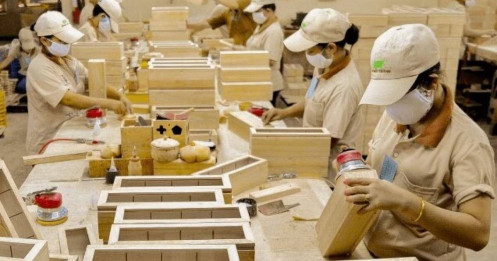 Vì sao Việt Nam bất ngờ nhập siêu lớn trở lại?