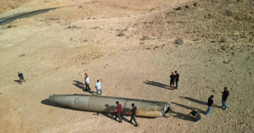 "Pháo đài ngầm" và ván bài sinh tồn của Iran