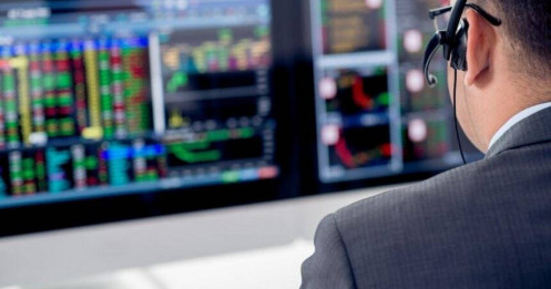 Tháng 5 sẽ có các câu chuyện bất ngờ nào với chứng khoán?