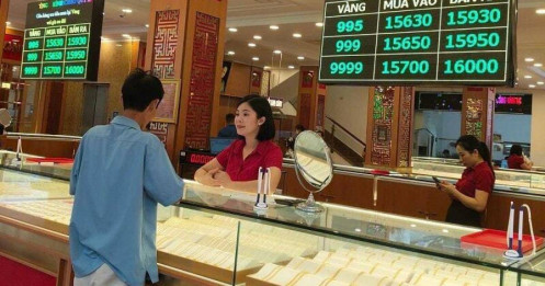 Fed khó giảm lãi suất, giá vàng tuần tới sẽ thế nào?