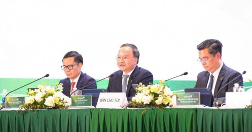 Vietcombank khẳng định "nói không" với cuộc đua lãi suất để bảo vệ an toàn hệ thống