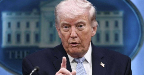 Ông Trump tính phương án phong tỏa dài hạn Iran, siết chặt xuất khẩu dầu