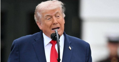 Báo Mỹ: Ông Trump yêu cầu kéo dài lệnh phong tỏa với Iran