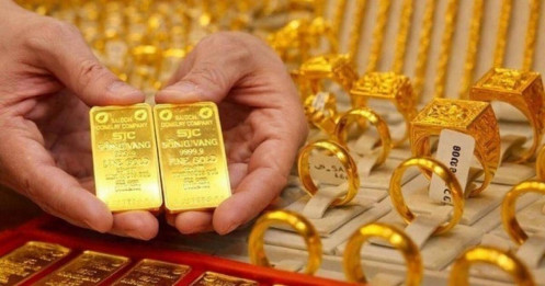 Vàng SJC neo cao tại vùng 166 triệu đồng