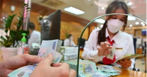 Mệnh lệnh từ Chính phủ: Lãi suất cho vay phải tiếp tục đi xuống
