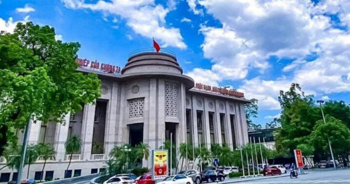 NHNN giữ nhịp bơm ròng qua OMO
