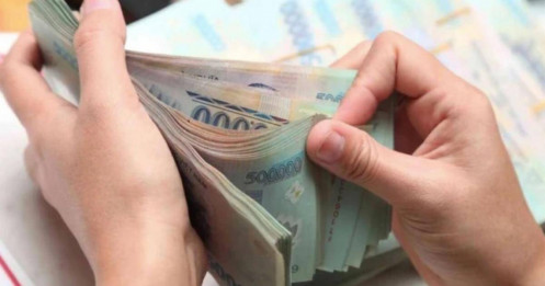 Nợ thuế 1 triệu đồng bị tạm hoãn xuất cảnh: Liệu có quá khắt khe?