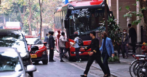Hà Nội đề xuất người dân vùng lõi Hoàn Kiếm đăng ký lộ trình chuyển đổi xe máy xăng