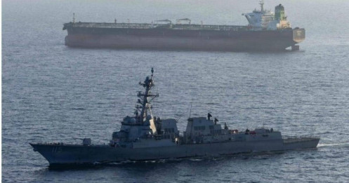 Mỹ - Iran đấu hỏa lực trên eo biển Hormuz