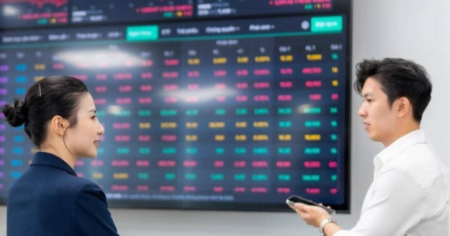 DN báo lãi tăng mạnh nhưng cổ phiếu vẫn “ì ạch”, chuyện gì đang xảy ra?