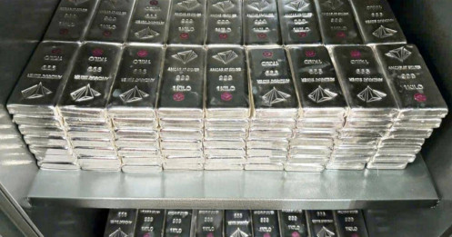 Bạc "soán ngôi" vàng với tốc độ tăng trưởng gấp 16 lần