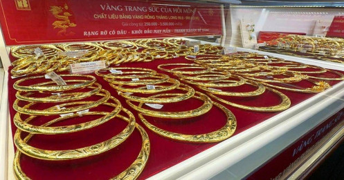 Vàng SJC "bốc hơi" triệu đồng mỗi lượng