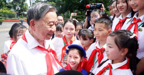 "Trường học phải là pháo đài của lòng nhân ái"