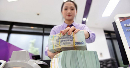 Thế kẹt lãi suất và cuộc chơi của những "cái đầu lạnh"
