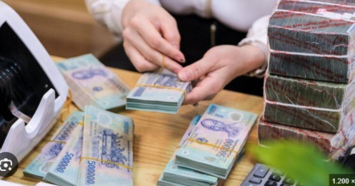 4 DN chuẩn bị chia cổ tức tiền mặt “khủng” trên 50%