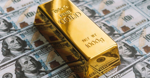 Vàng thế giới bốc hơi hàng triệu đồng mỗi ounce