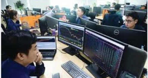 Điều gì đang dẫn dắt dòng tiền ngoài BCTC quý 1?
