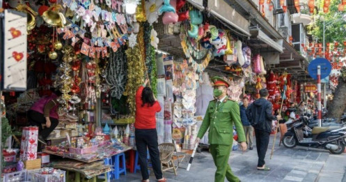 Người lấn chiếm vỉa hè ở Hà Nội có thể bị phạt nặng gấp đôi