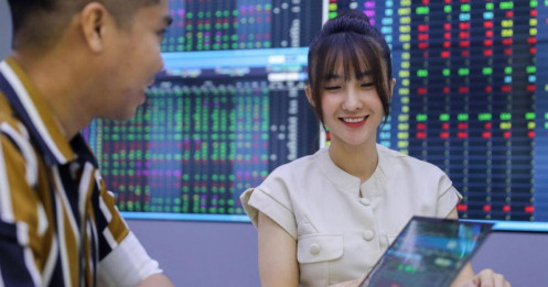 Cơn lốc tăng vốn "khuấy đảo" sàn chứng khoán