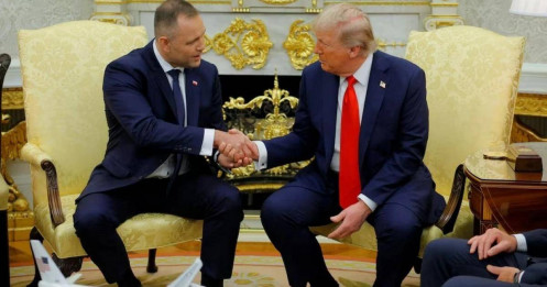 Mỹ tăng quân giữa sóng gió NATO