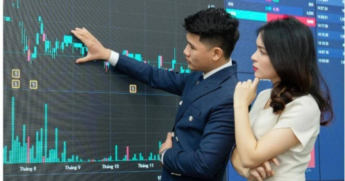Dòng tiền lệch pha, nhà đầu tư cần làm gì lúc này?