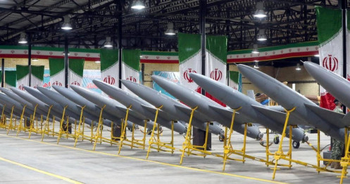 Đòn nắn gân rực lửa giữa Mỹ và Iran