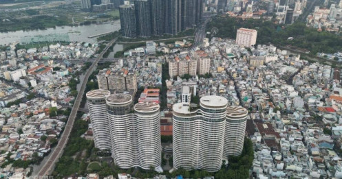 Nội đô TP HCM 'nghẹt thở' vì cao ốc ken đặc