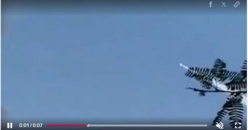 Iran tuyên bố phóng tên lửa nhằm vào 'tàu hàng Mỹ - Israel'