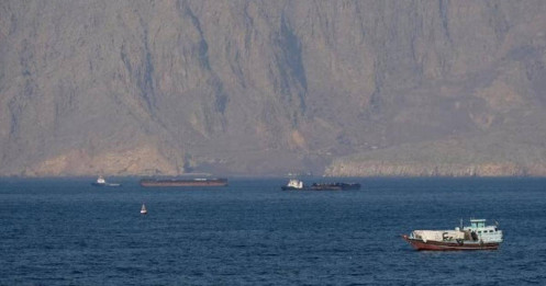 Israel và Lebanon nhất trí ngừng bắn, giá dầu lập tức đảo chiều