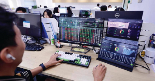Ai sẽ kéo VN-Index bứt phá?