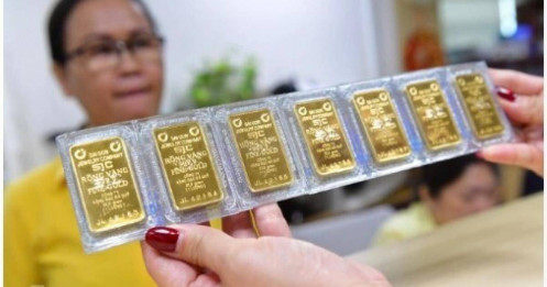 Giá vàng lùi về dưới 150 triệu đồng