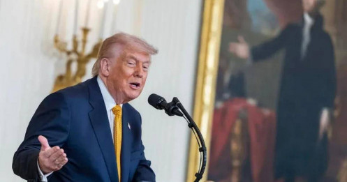 Phố Wall đỏ lửa vì tối hậu thư mới của ông Trump