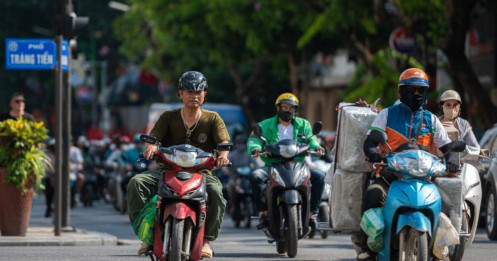 Bước lùi thận trọng của chính quyền thủ đô trước bài toán xe xanh