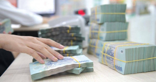 Nghịch lý 13 tỷ USD "ngủ đông" ngoài ngân hàng