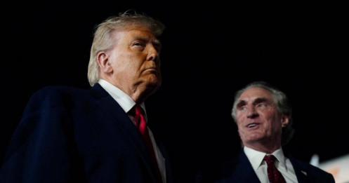 Trò tung hứng hòa bình mang thương hiệu Donald Trump