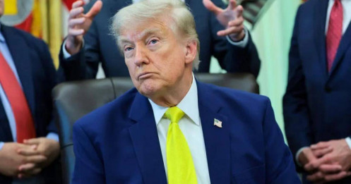Trump "dọa" ném bom Iran?