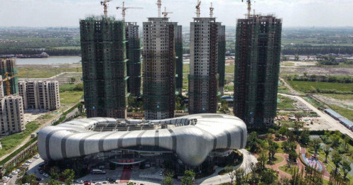 Vinhomes dừng mở rộng quỹ đất: Có giống Evergrande trước khi khủng hoảng?