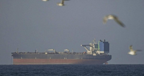 Lượt tàu qua Hormuz tăng mạnh sau khi Mỹ - Iran ký thỏa thuận